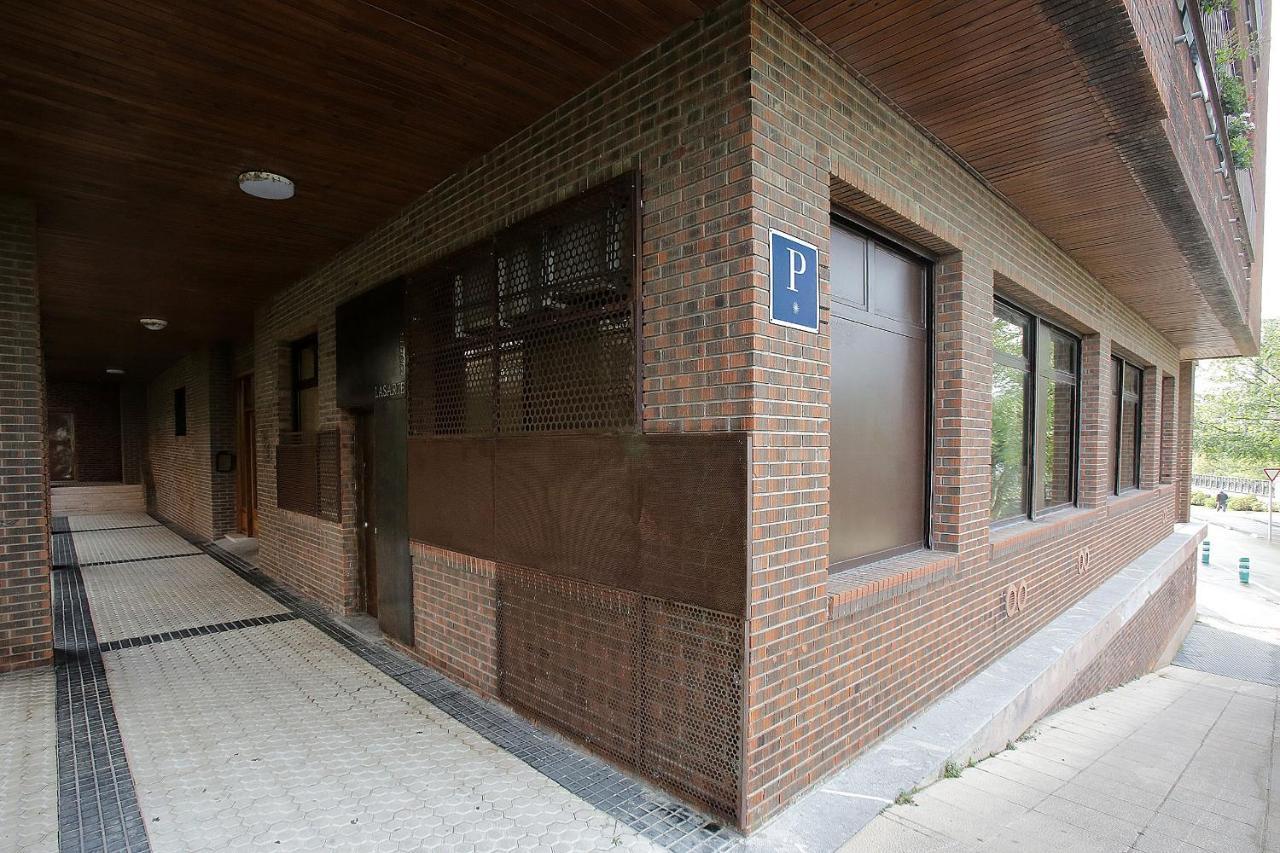 Lasarterooms Autocheck-In Kültér fotó